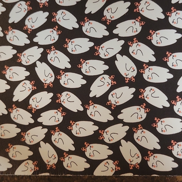 3 Glow in the Dark Faux Leather Sheets and 1 Non Glow - Picture 7 of 8